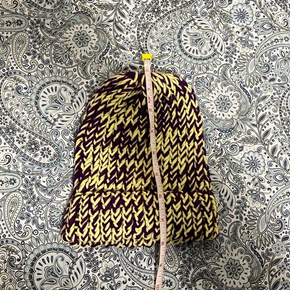 NEW winter hat toddlers soft 2t-3t - Picture 2 of 3